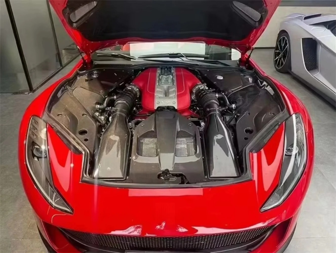 High Quality Fast Delivery Whole Sale Price Dry Carbon Fiber OEM Style Engine Compartment Body Kits for  812